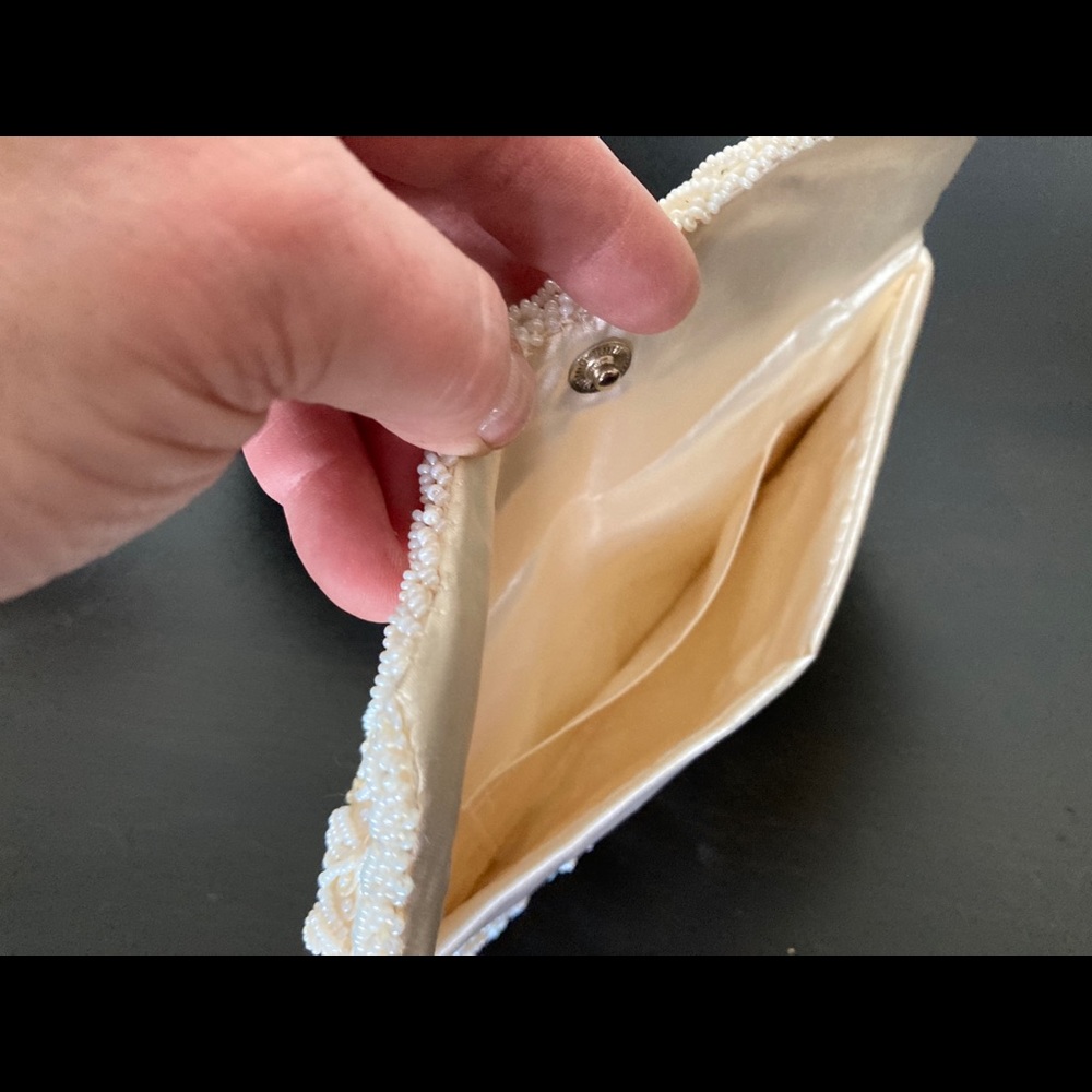Beaded Clutch Purse - Picture 4 of 4